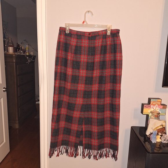 Requirements Red and Black Plaid Midi Pencil Scarf Fringe Skirt - Picture 2 of 9